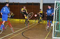 Bild: Nordhausen verteilte Geschenke und Ilfeld errang den ersten Sieg - 2. Spieltag in der Radball Oberliga