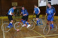 Bild: Nordhausen verteilte Geschenke und Ilfeld errang den ersten Sieg - 2. Spieltag in der Radball Oberliga