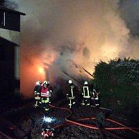 Bild: Vierseitenhof in Trebra brannte