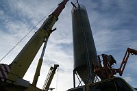 Bild: Der Versuch, ein Silo zu demontieren