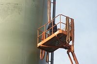 Bild: Der Versuch, ein Silo zu demontieren