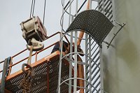 Bild: Der Versuch, ein Silo zu demontieren