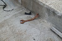 Bild: Der Versuch, ein Silo zu demontieren
