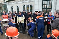 Empfangen und verteilt Bild: Empfangen und verteilt