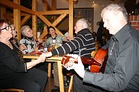 Weihnachtskonzert und Weihnachtsfeier Bild: Weihnachtskonzert und Weihnachtsfeier
