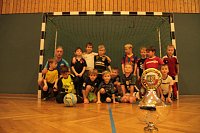 Bild: Kleine Kreismeister feierten - Wackers G-Jugend hat die Hallenmeisterschaft gewonnen