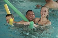 Bild: Wasserspa&szlig; im Badehaus - auch zwischen den Feiertagen