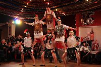 Knapp vier Stunden Programm Bild: Knapp vier Stunden Programm
