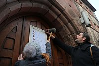 Bild: Thesenanschlag zu Nordhausen - Ferienprojekt zur Reformation endet mit Hammerschlag