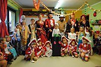Bild: Karnevalsparty bei den Regenbogenkindern