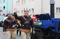 Bild: N&auml;rrinnen und Narren ziehen durch die Stadt (2)