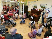 Bild: Fasching im Seniorenzentrum