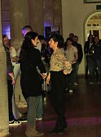Bild: Bei der Party stand man Kopf