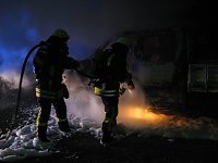 Bild: Kleintransporter brannte