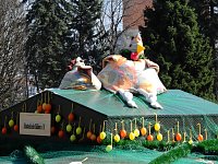 Bild: Vorbereitungen auf das Brunnenfest laufen