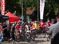 Bild: Jedermann und Kandidaten