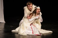 Bild: Sein oder nicht sein - der Theaterjugendclub bringt "Hamlet" auf die B&uuml;hne
