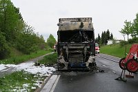 Lkw brannte völlig aus Bild: Lkw brannte völlig aus
