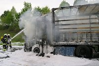 Lkw brannte völlig aus Bild: Lkw brannte völlig aus