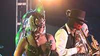 Bild: Freak-Show zum Abschluss