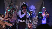 Bild: Freak-Show zum Abschluss