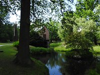 Lustwandeln im Park von Oranienbaum Bild: Lustwandeln im Park von Oranienbaum
