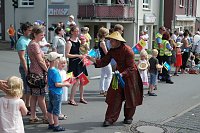 Bild: Festumzug zum 1090. Geburtstag der Rolandstadt