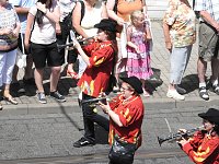 Bild: Festumzug aus einer etwas anderen Perspektive