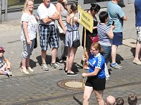 Bild: Festumzug aus einer etwas anderen Perspektive