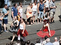 Bild: Festumzug aus einer etwas anderen Perspektive