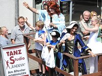 Bild: Festumzug aus einer etwas anderen Perspektive