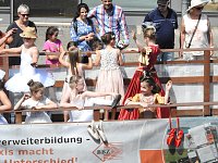 Bild: Festumzug aus einer etwas anderen Perspektive