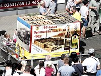 Bild: Festumzug aus einer etwas anderen Perspektive