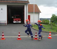 auf dem Gelände der Freiwilligen Feuerwehr Bleicherode stellten sich die Kinder der Prüfung des Leistungsabzeichens der Thüringer Jugendfeuerwehr f Bild: auf dem Gelände der Freiwilligen Feuerwehr Bleicherode stellten sich die Kinder der Prüfung des Leistungsabzeichens der Thüringer Jugendfeuerwehr f