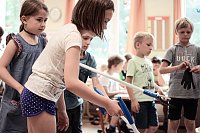 Bild: Auf die richtige Tonne kommt es an - das haben die Kinder der evangelischen Grundschule diese Woche gelernt