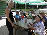 MDR Reporterin im Interview mit unseren Kleingärtnern Bild: MDR Reporterin im Interview mit unseren Kleingärtnern