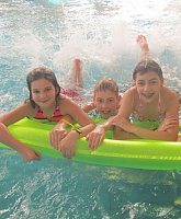 Bild: Freibad flop - Badehaus top