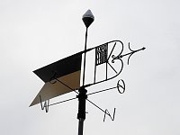 Bild: Am Boden und in der Luft
