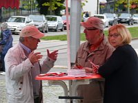 Wahlkampf zwischen Obst und Gemüse Bild: Wahlkampf zwischen Obst und Gemüse