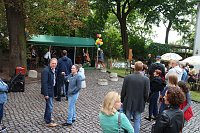 Bild: Kunst f&uuml;r alle! - beim diesj&auml;hrigen Kunstfest durfte man auch Wahlplakate verunstalten