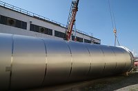 Bild: Zwei gro&szlig;e Treber-Silos gehen auf die Reise