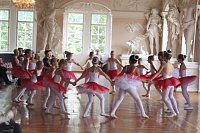 Radevas Eleven im Riesensaal in Sondershausen Bild: Radevas Eleven im Riesensaal in Sondershausen