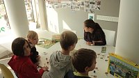 Bild: Spurensicherung in der Stadtbibliothek
