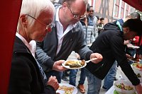 Bild: Essen der Kulturen in der Kurzen Meile