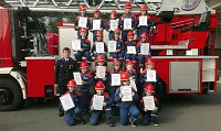 Bild: am Wochenende stellten sich Mitglieder verschiedener Jugendfeuerwehren der Pr&uuml;fung des  Leistungsabzeichens der Th&uuml;ringer Jugendfeuerwehr f&uuml;r die Altersklasse 6-9 Jahre in Silber