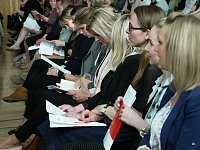 Bild: Verbeamtung von &uuml;beer 350 Lehrerinnen und Lehrern