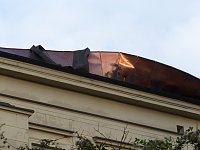 Bild: Gefahr in Verzug - Dach in der K&uuml;lz-Stra&szlig;e besch&auml;digt