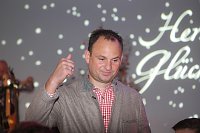 Bild: Helmut Peter feierte Geburtstag mit 600 G&auml;sten