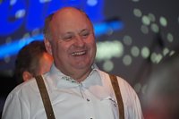 Bild: Helmut Peter feierte Geburtstag mit 600 G&auml;sten