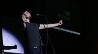 Bild: Poetry Slam in der Altendorfer Kirche